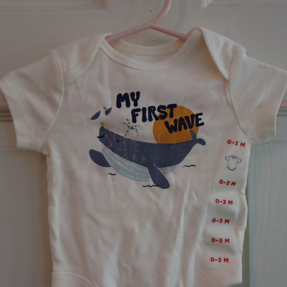 Old Navy Onesie "My first wave" whale seagull ocean 0-3m